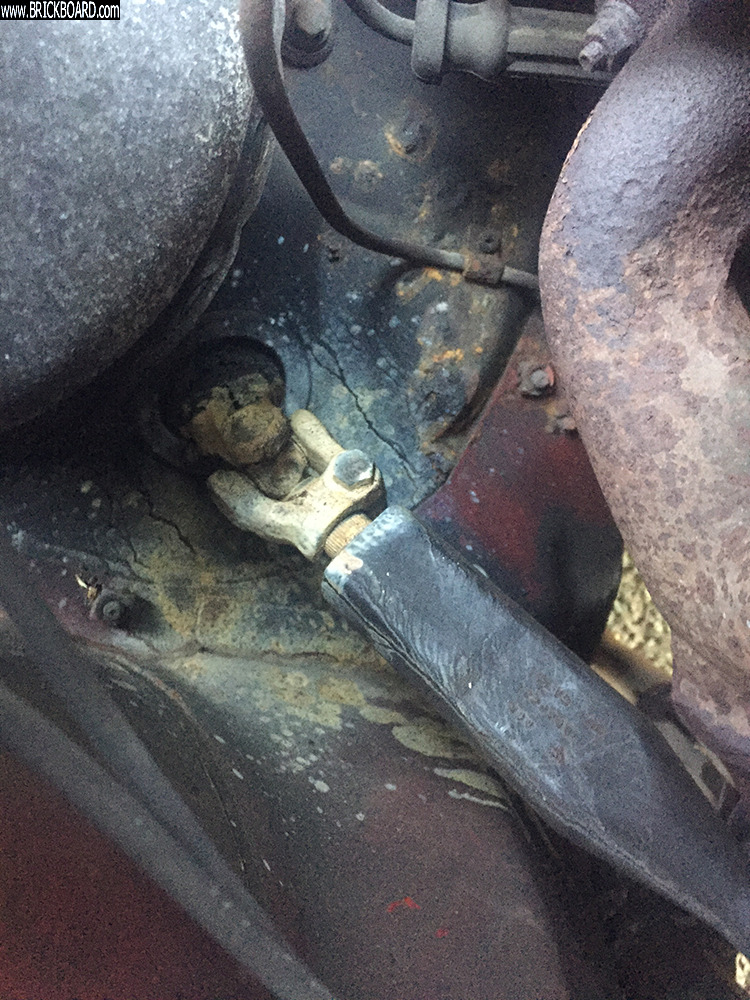 Volvo 200 -- Volvo 240 Engine, B200E, M47 5-SPEED MANUAL