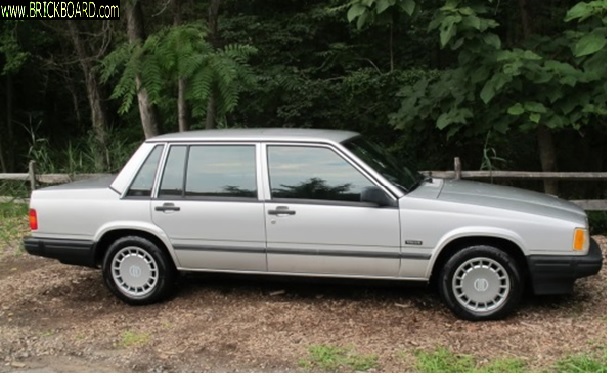 Volvo 700 -- 1989 Volvo 740 GLE photo1