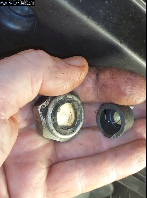 Volvo 200 -- 244 Knock sensor