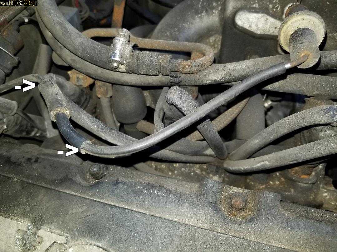 Volvo 200 -- Defroster Vacuum Line