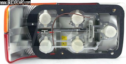 Volvo 200 -- Bosch 5-lens Tail Light 1235588 Connector