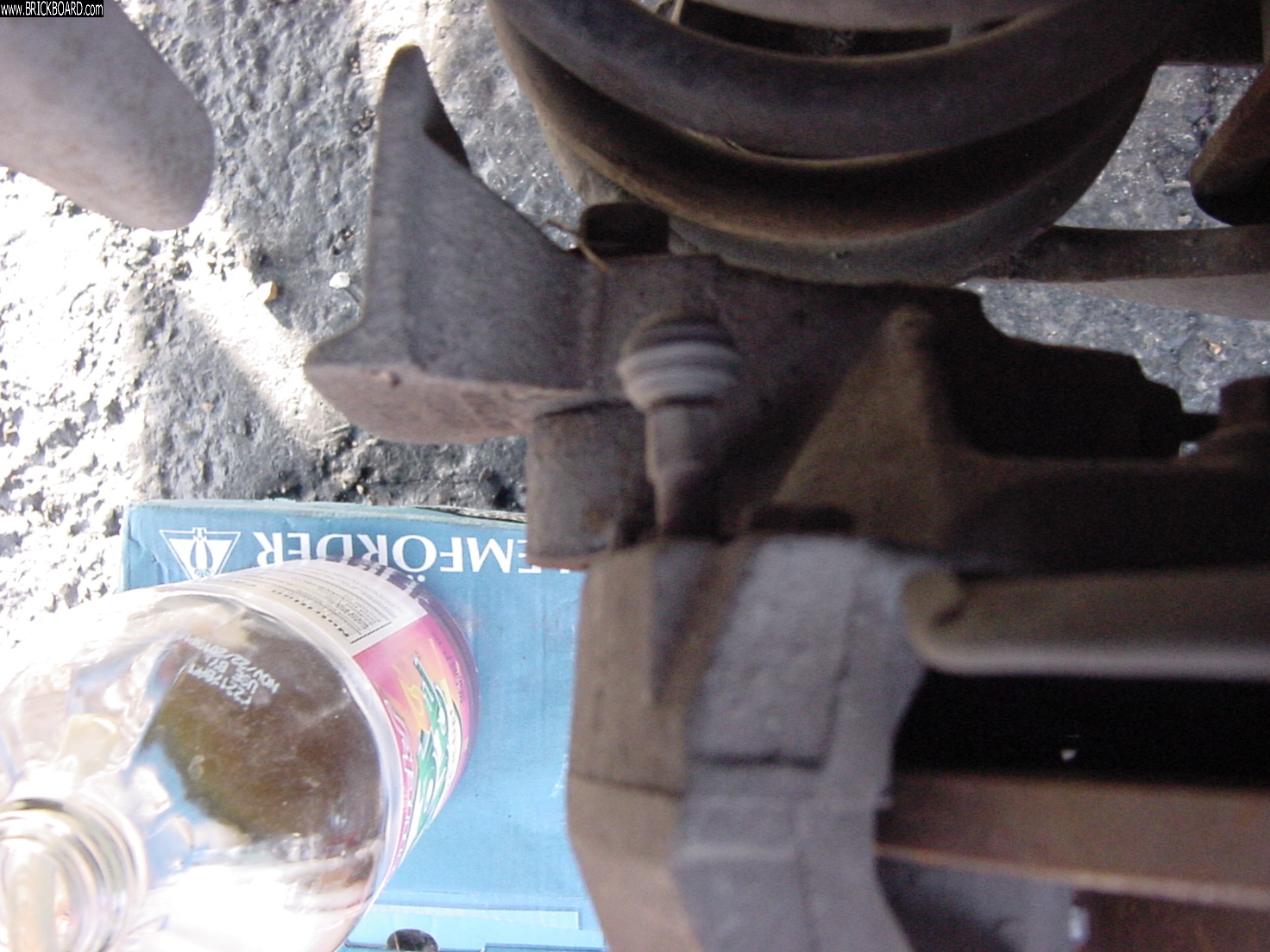 Volvo 200 -- 1992 Volvo 240 GL ABS Brake Fluid Flush 03FEB2019