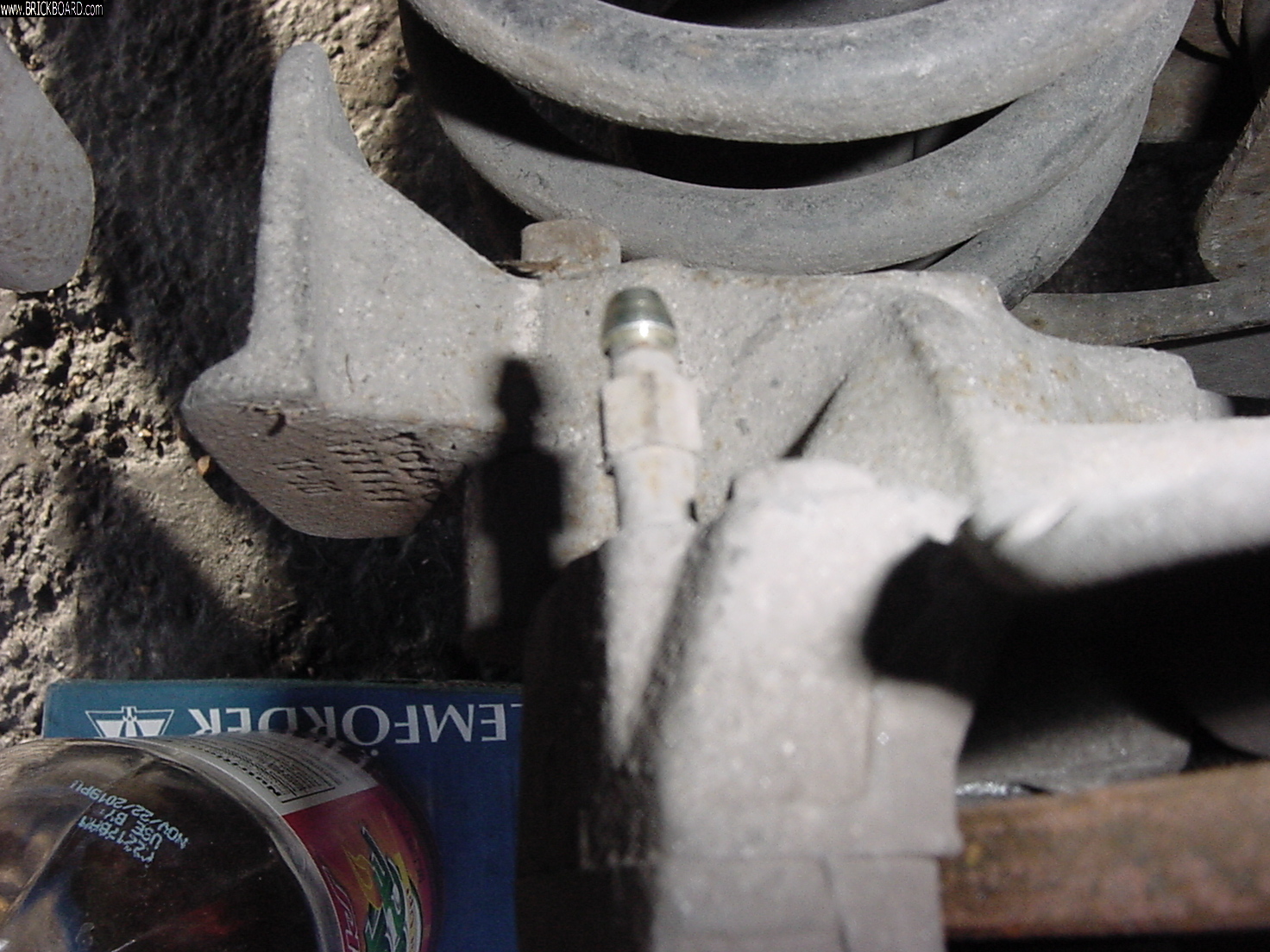 Volvo 200 -- 1992 Volvo 240 GL ABS Brake Fluid Flush 03FEB2019