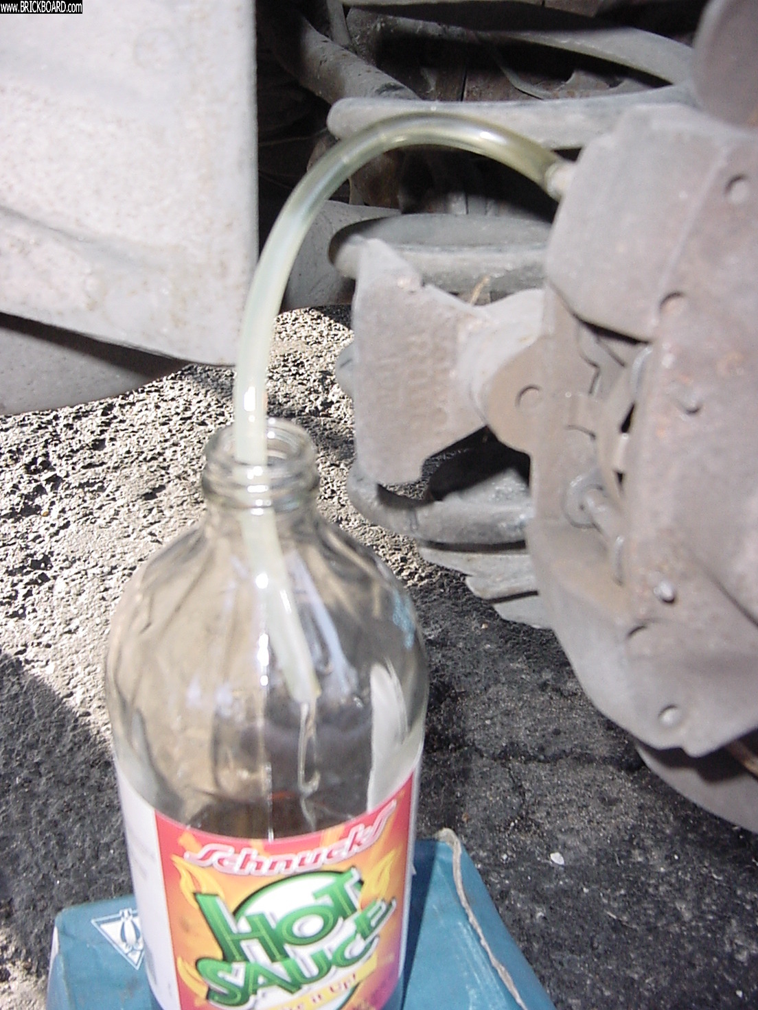 Volvo 200 -- 1992 Volvo 240 GL ABS Brake Fluid Flush 03FEB2019
