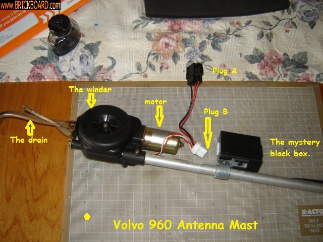 Volvo 900 -- Volvo 960 radio mast antenna