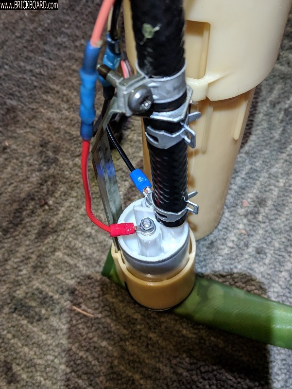 Volvo 900 -- Runs on spray Wont stay running Please help!